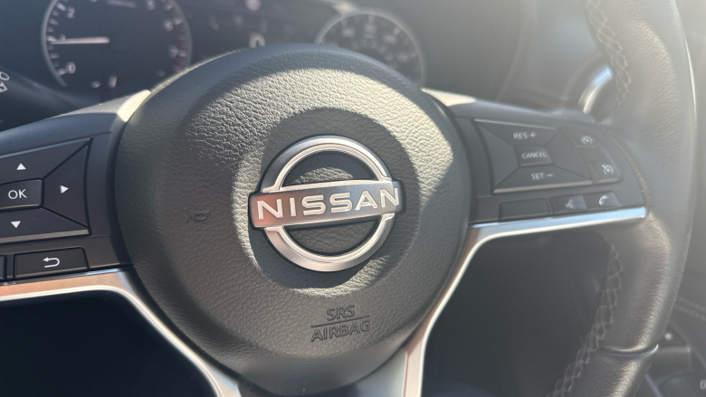 Nissan Juke 1.0 DiG-T 114 N-Connecta 5dr Petrol Hatchback